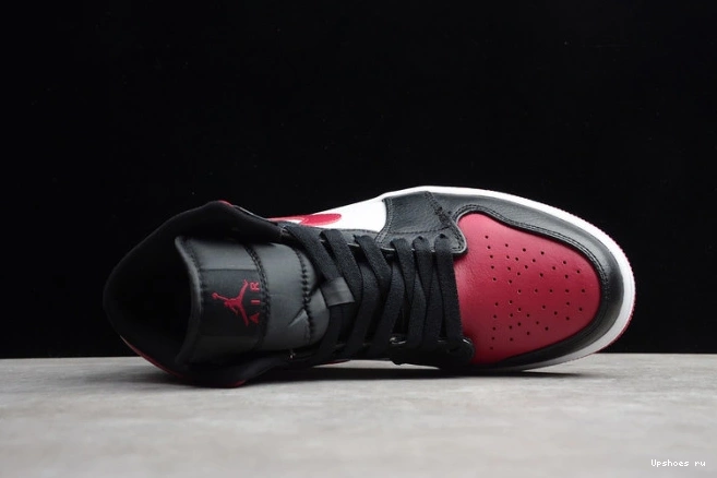 Mid 554724-066 Toe Jordan Bred  1 Air 0521